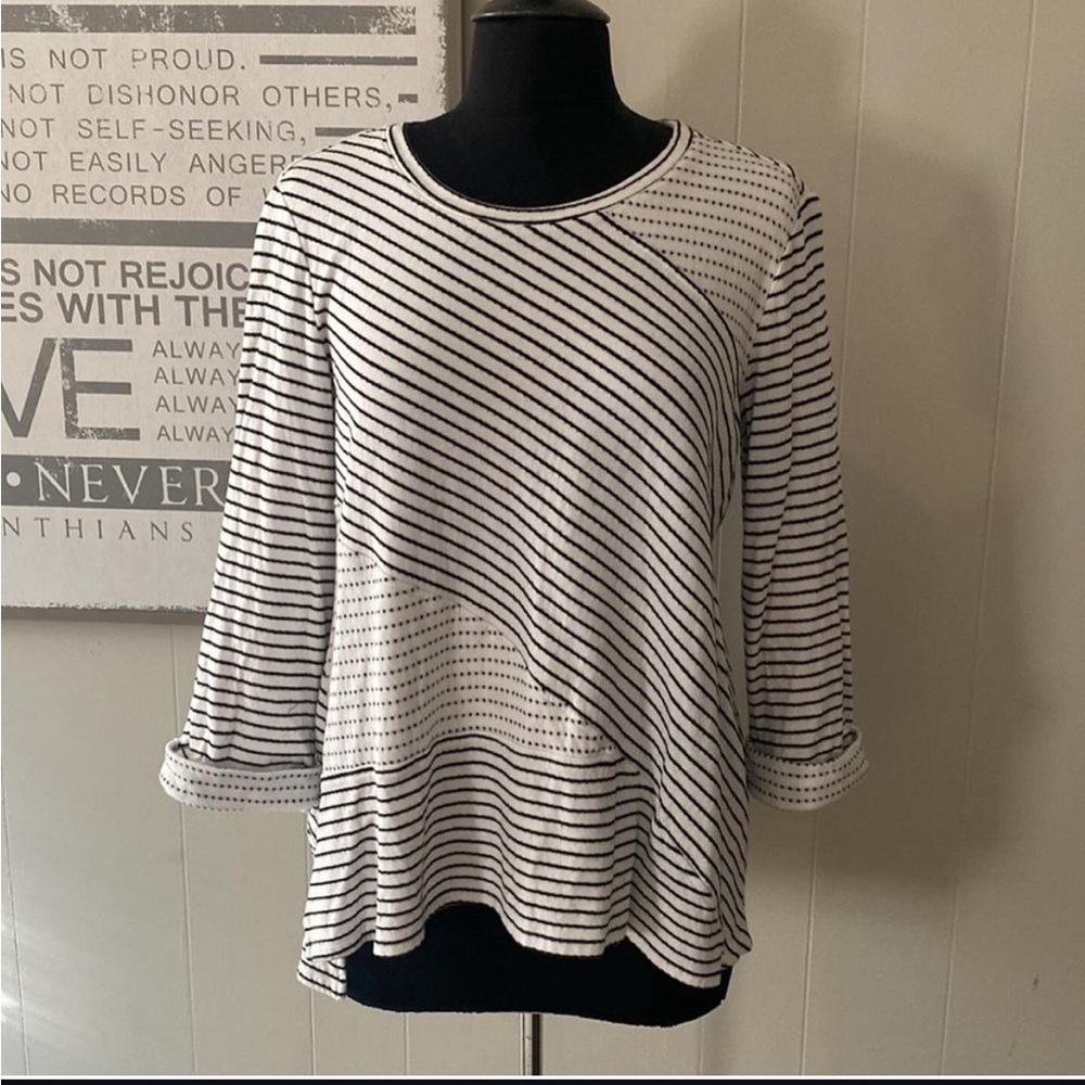 Ali Miles multi print top. Size L